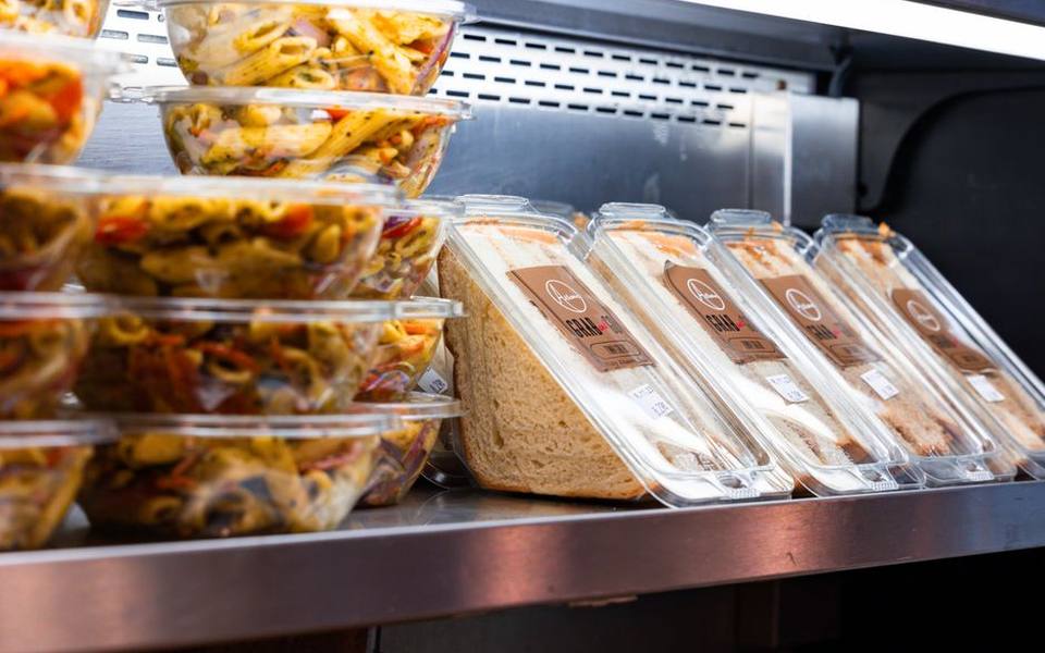 Deli Cold Cuts: Refrigeration Rules for Sliced and Prepackaged Meat